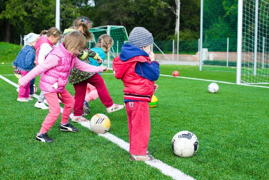 Thể thao bóng đá cho trẻ