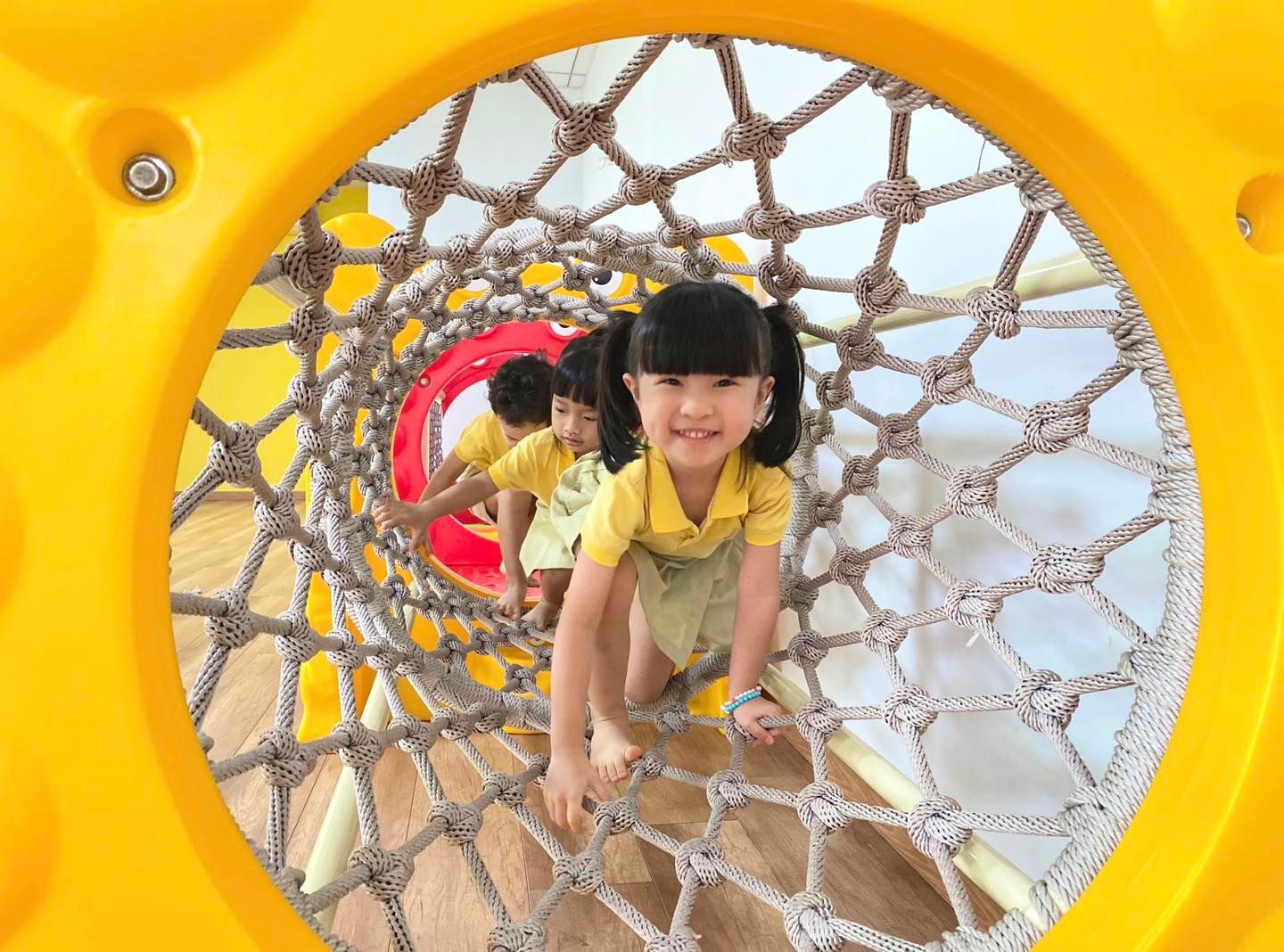 Montessori và Reggio Emilia
